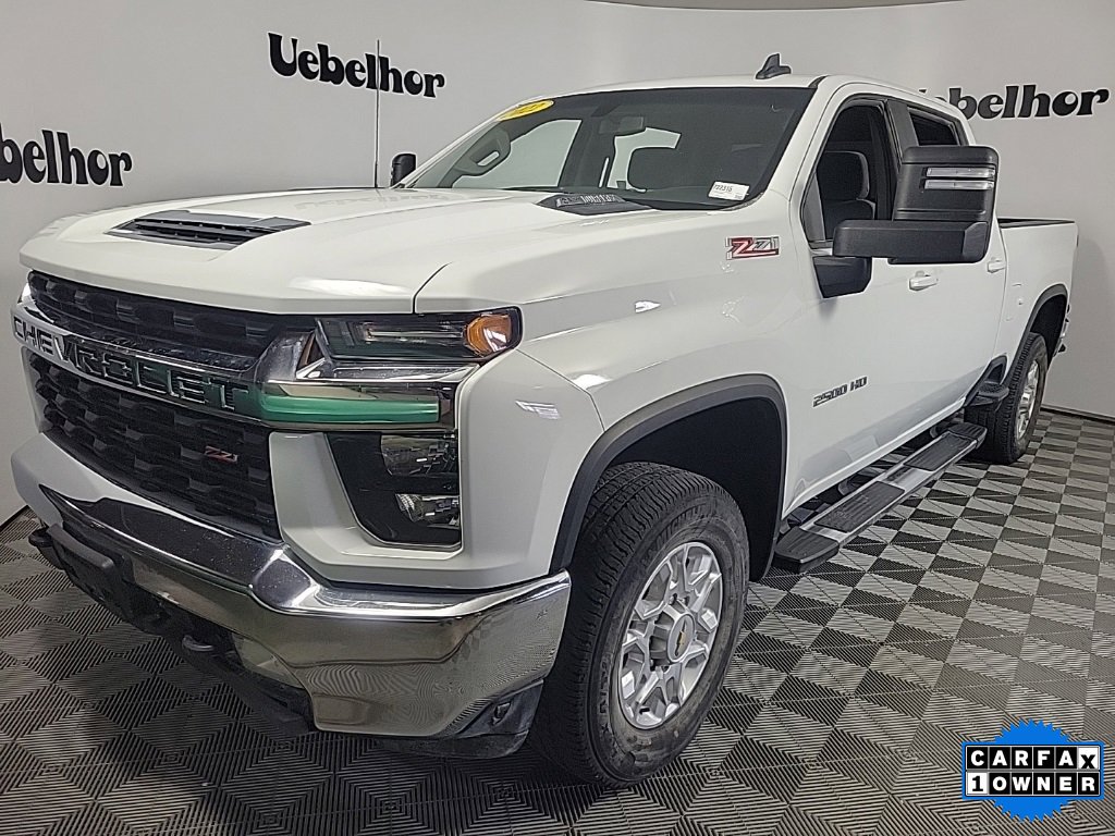 2022 Chevrolet Silverado 2500HD LT photo 3