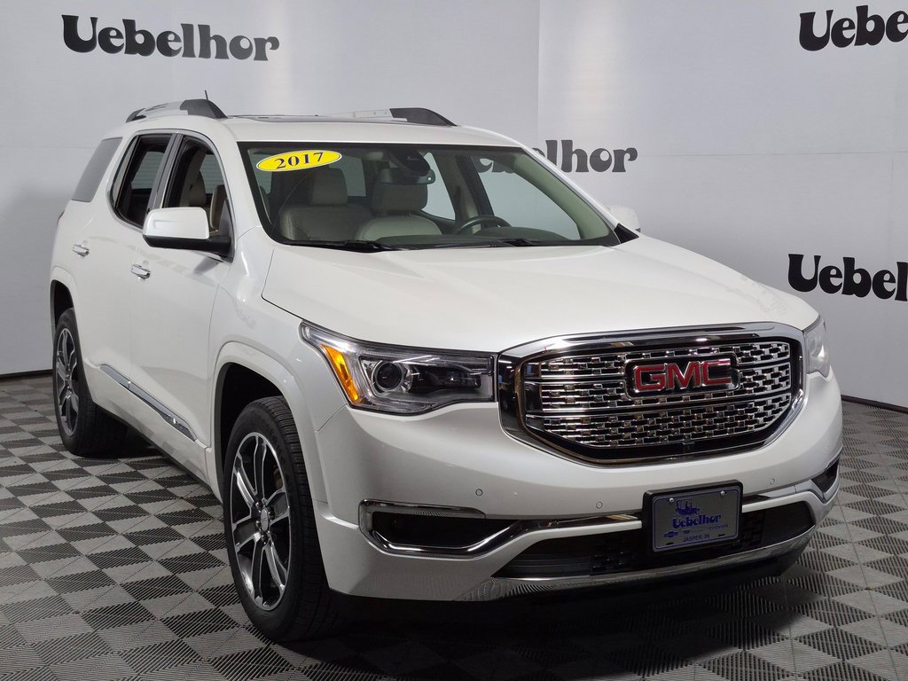 2017 GMC Acadia Denali's photo