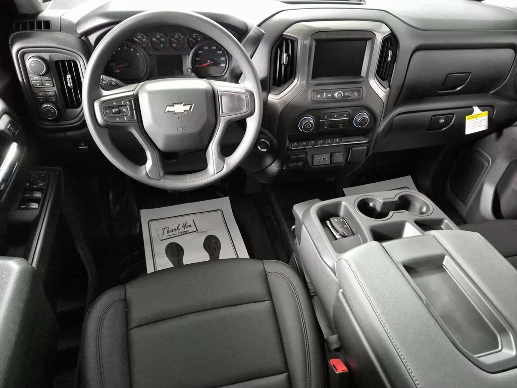 2026 Chevrolet Silverado 1500 photo 2