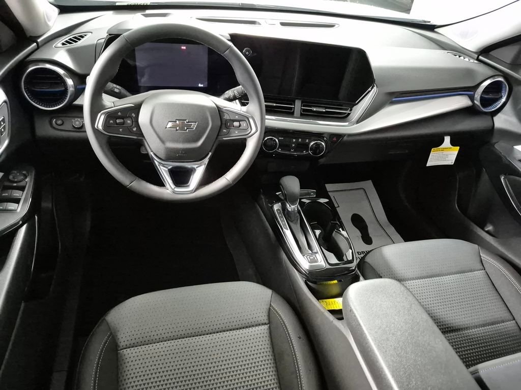 2026 Chevrolet Trax LT - Photo 10