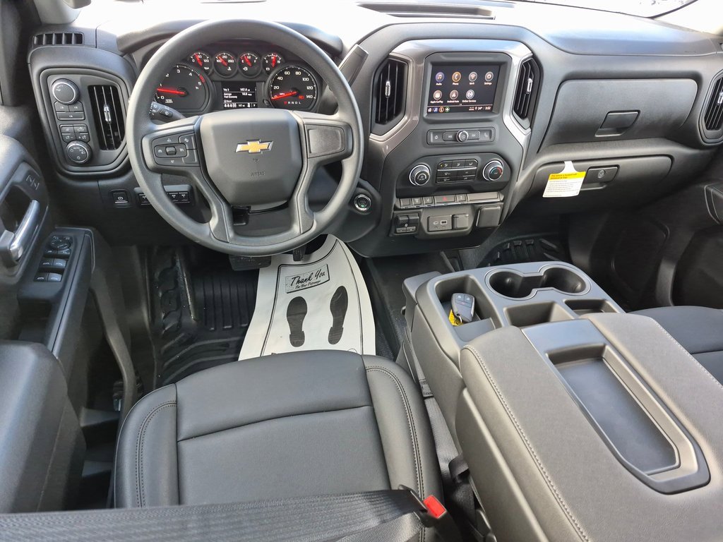 2025 Chevrolet Silverado 3500HD Work Truck photo 2