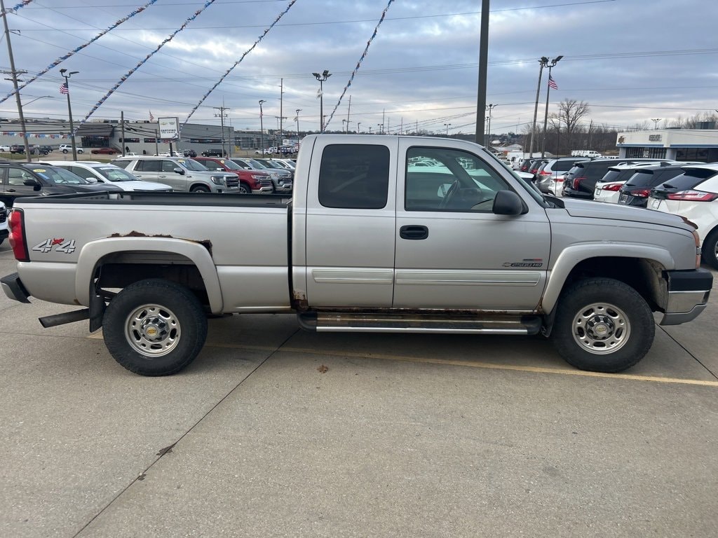 Used 2005 Chevrolet Silverado 2500 HD LS Truck Extended Cab