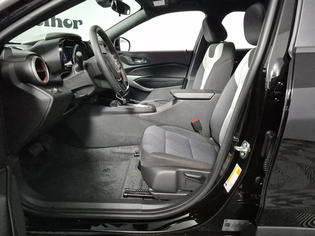 2026 Chevrolet Trax RS - Photo 9