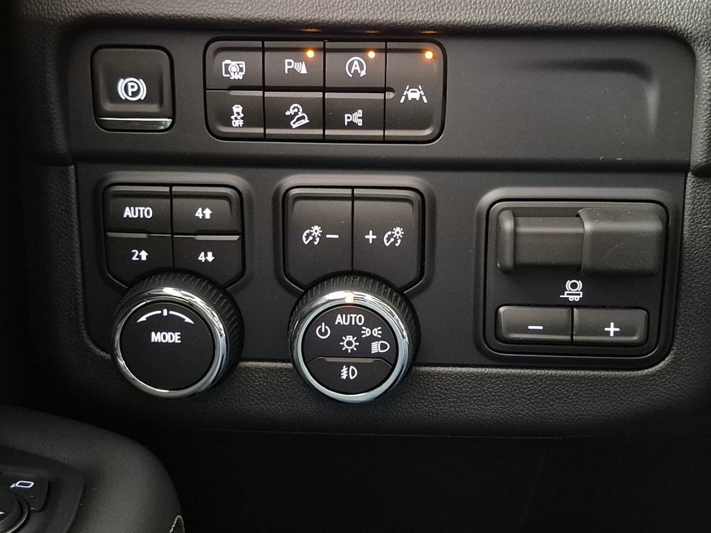 2026 Chevrolet Tahoe Premier - Photo 17