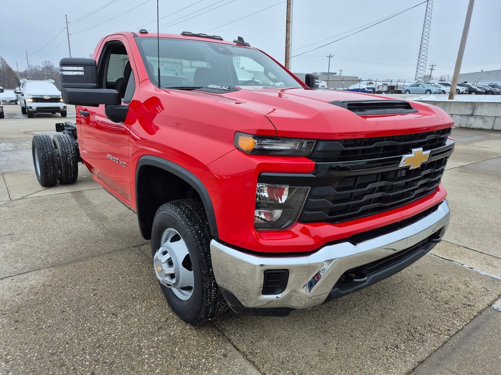2026 Chevrolet Silverado 3500HD Work Truck's photo