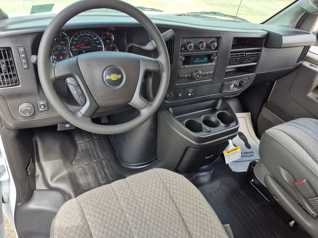 2026 Chevrolet Express Cargo Work Van - Photo 10