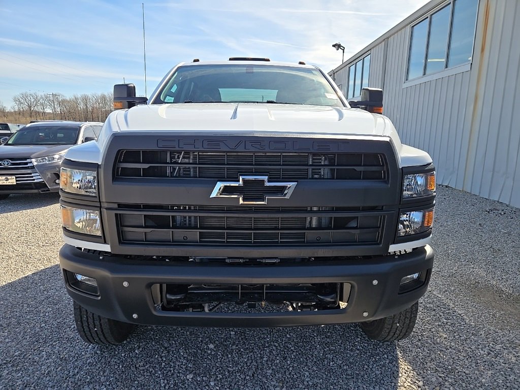 2024 Chevrolet Silverado 5500HD Work Truck photo 4