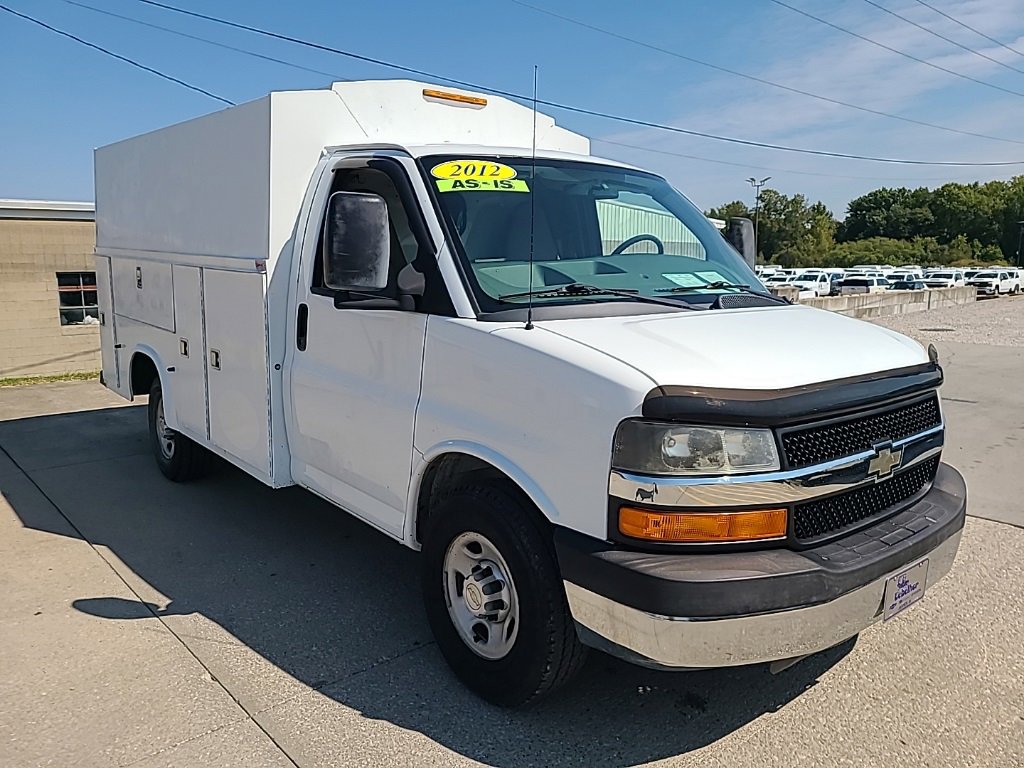 2012 Chevrolet Express Cutaway 3500 Work Van photo 2