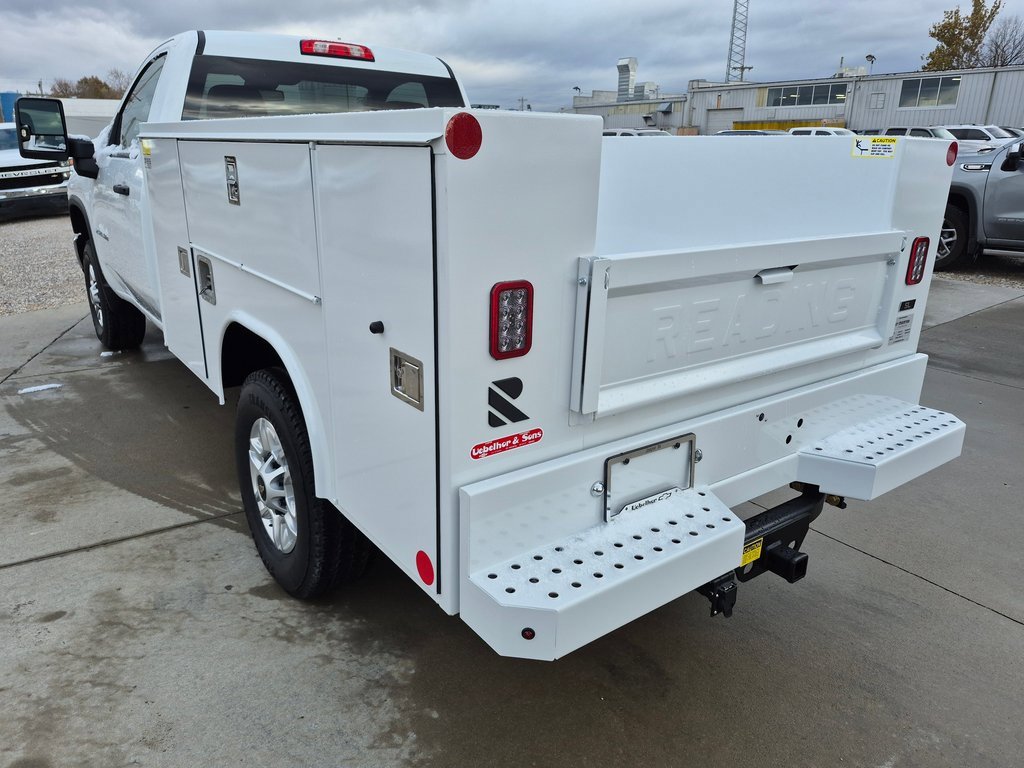 2025 Chevrolet Silverado 2500HD photo 2