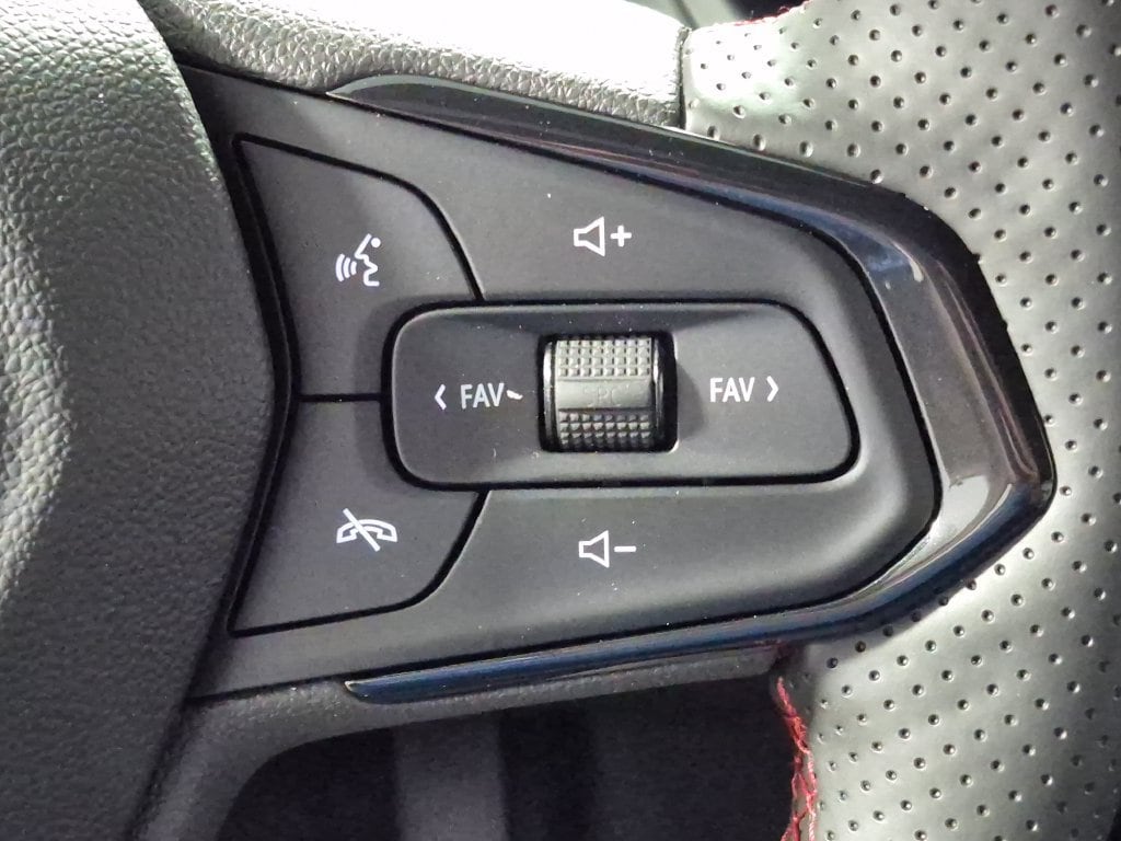 2026 Chevrolet Trax RS - Photo 13