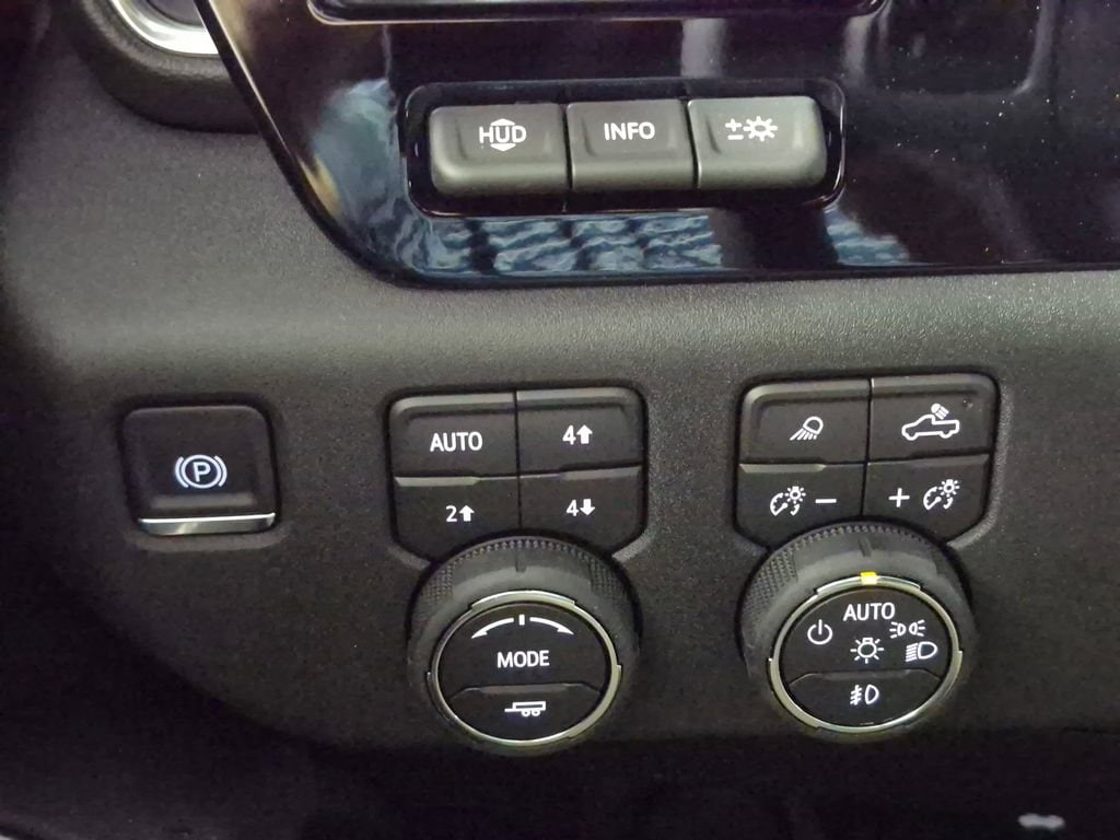 2026 Chevrolet Silverado 2500 HD High Country - Photo 18