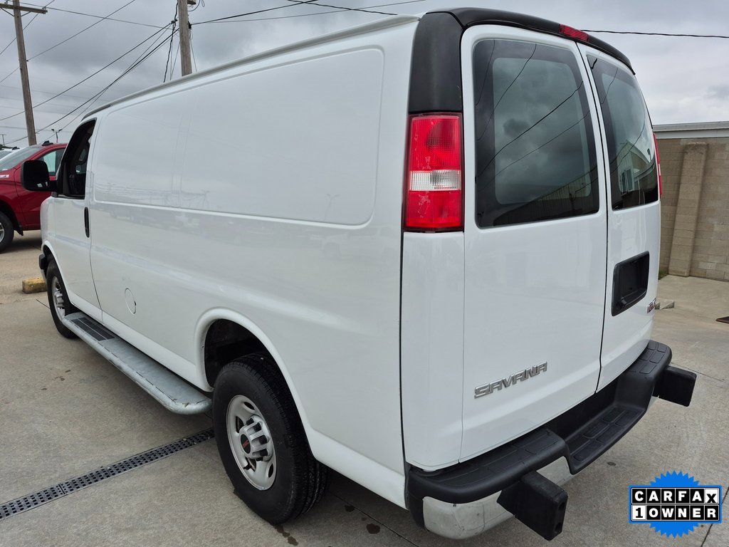2023 Gmc Savana Cargo 2500 photo 2