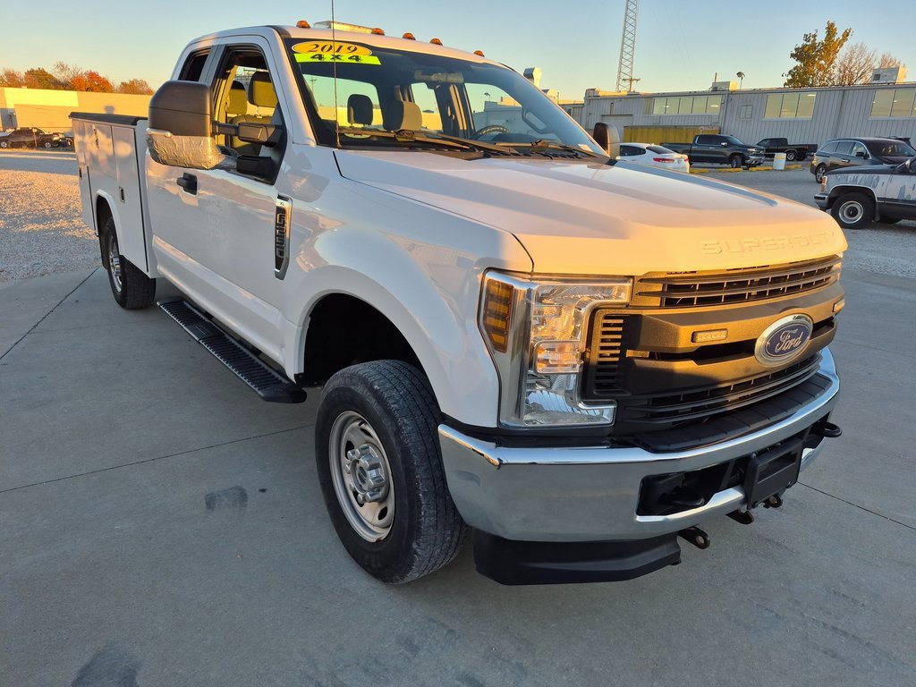 2019 Ford F-250 Super Duty XL's photo