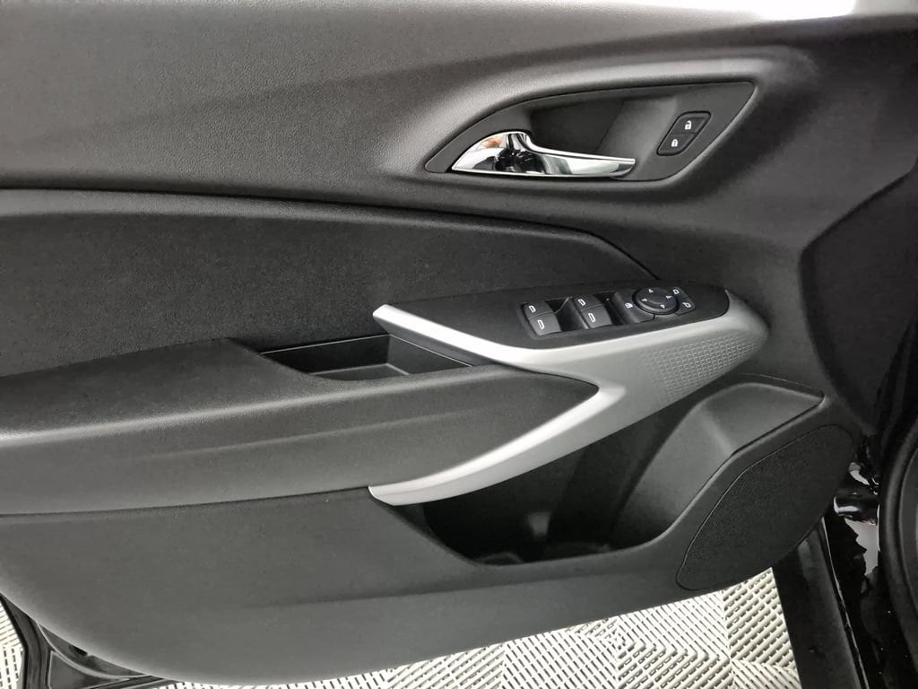 2026 Chevrolet Trax RS - Photo 15