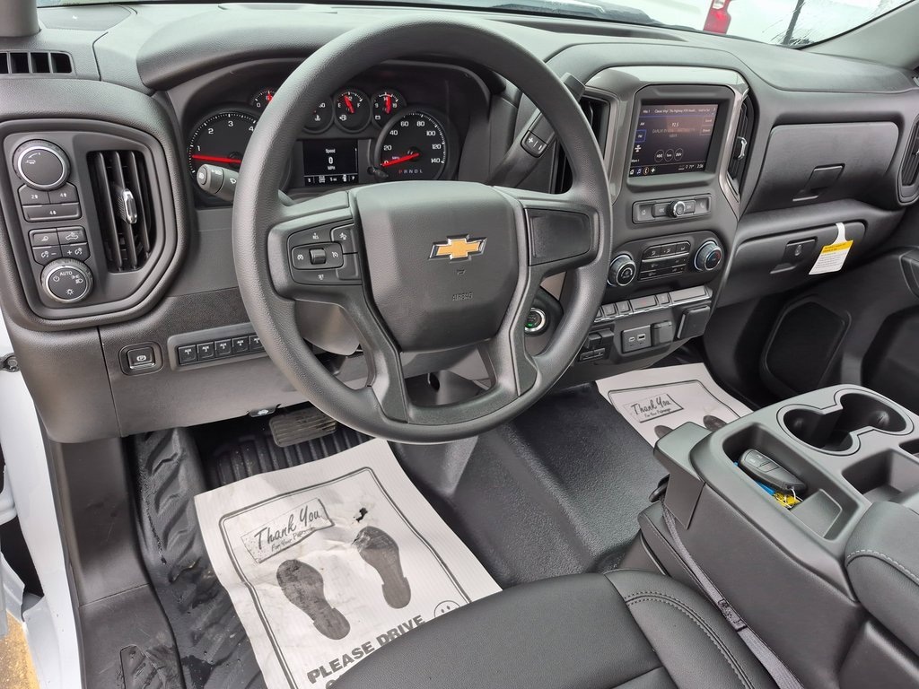 New 2025 Chevrolet Silverado 3500 HD Chassis Cab Work Truck Truck