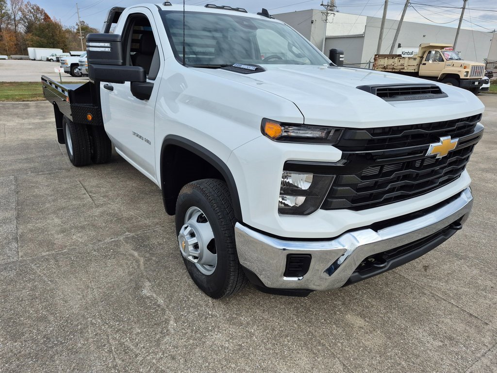 2025 Chevrolet Silverado 3500HD Work Truck's photo