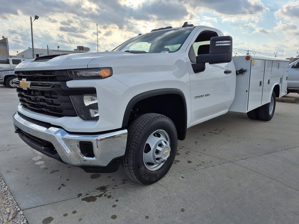 New 2025 Chevrolet Silverado 3500 HD Chassis Cab Work Truck Truck