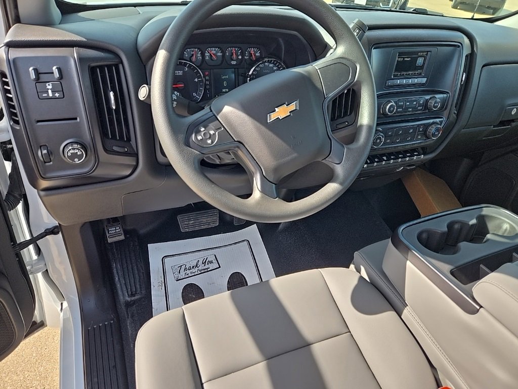 2024 Chevrolet Silverado 4500HD Work Truck photo 2