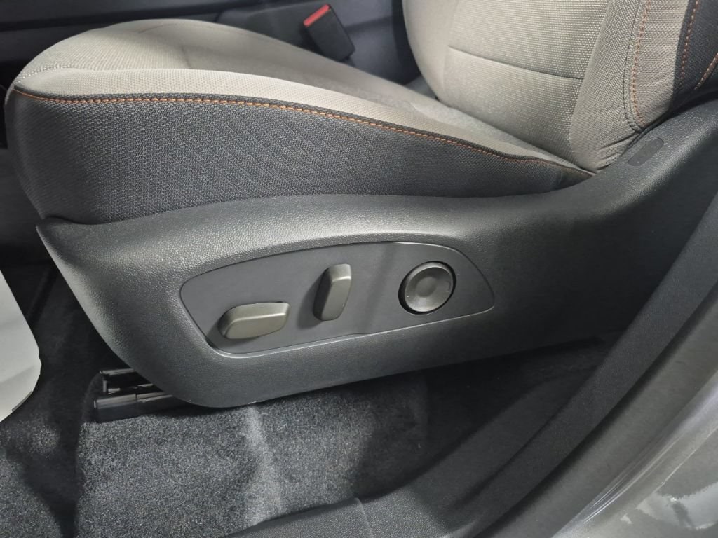 2026 Chevrolet Traverse LT - Photo 8