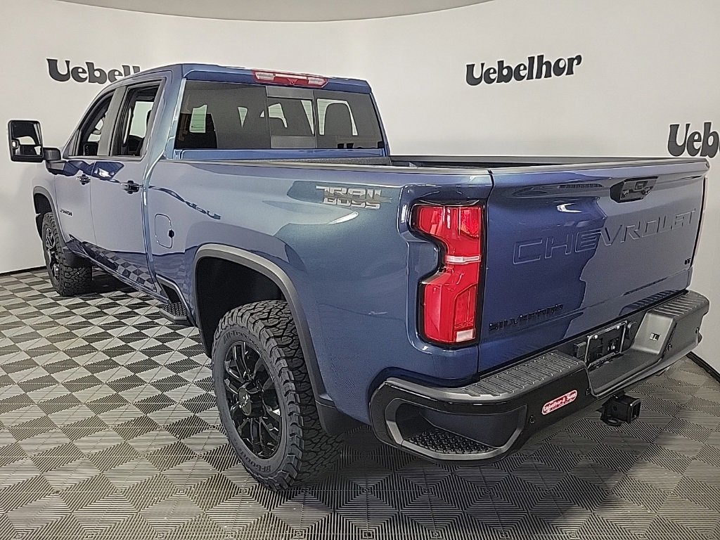 2026 Chevrolet Silverado 2500HD LT photo 4