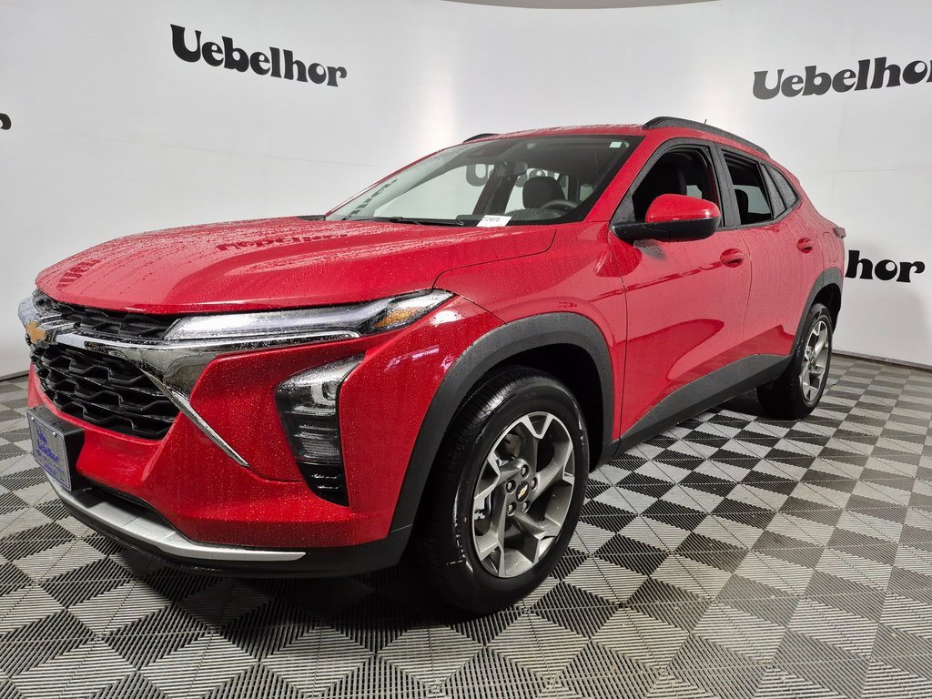 2026 Chevrolet Trax LT photo 3