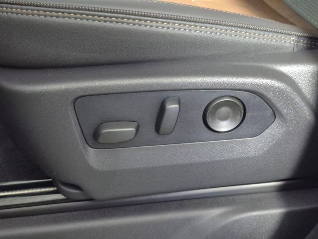 2026 Chevrolet Silverado 2500 HD High Country - Photo 17