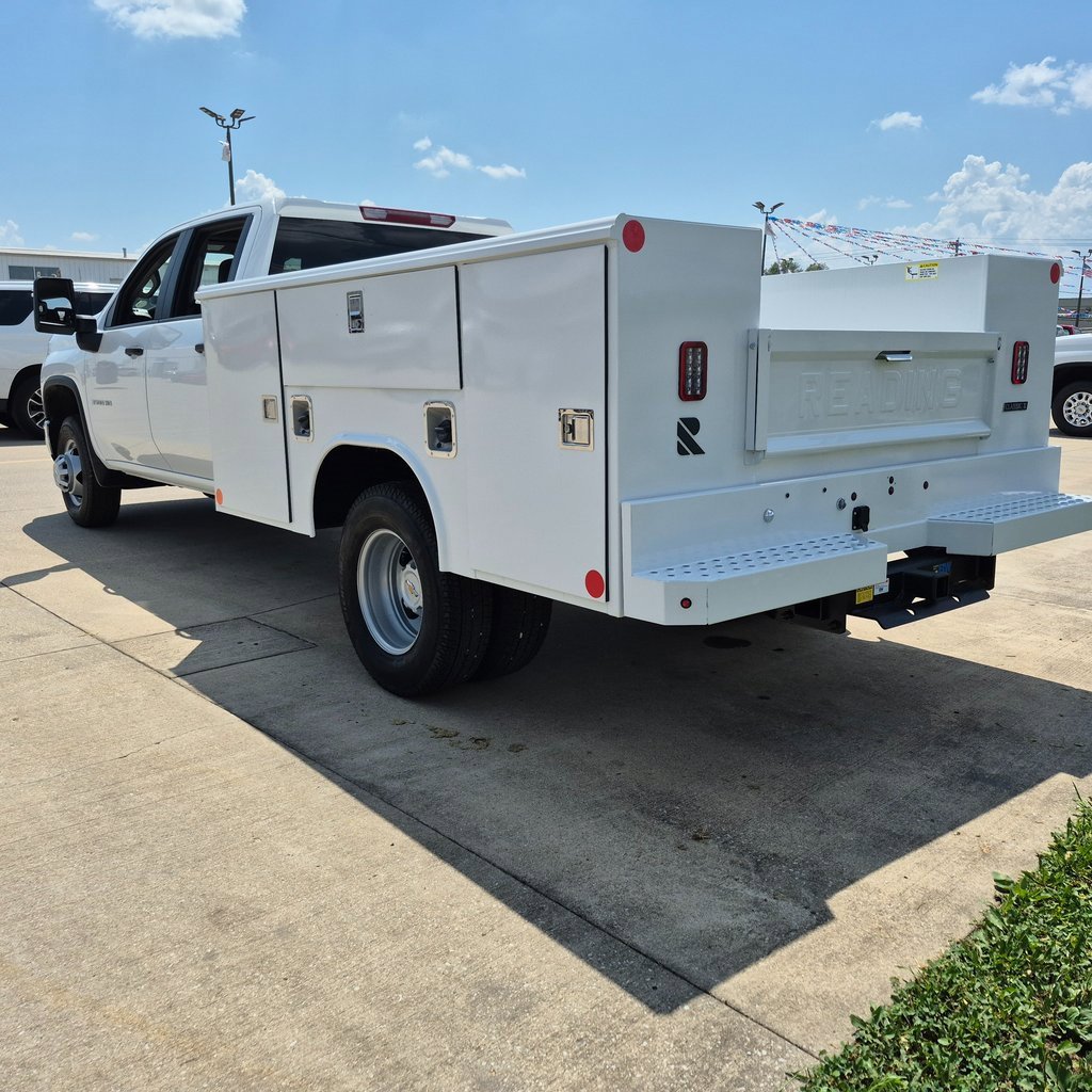 2025 Chevrolet Silverado 3500HD Work Truck photo 4