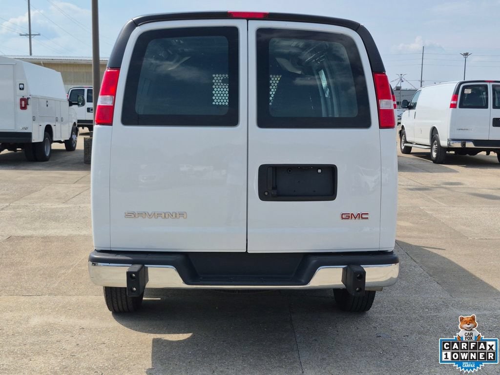 2025 GMC Savana Cargo Work Van - Photo 6