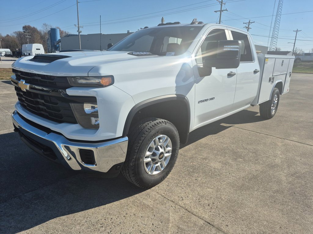 2026 Chevrolet Silverado 2500HD photo 3