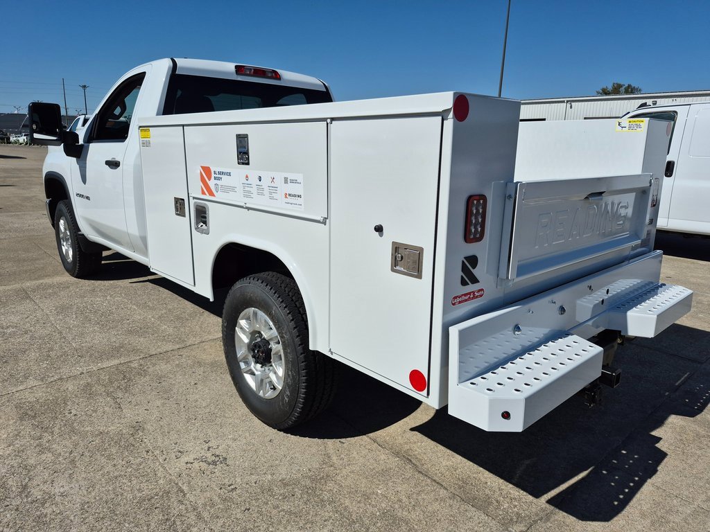 2025 Chevrolet Silverado 2500HD photo 4