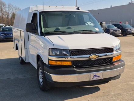 2025 Chevrolet Express Cutaway 3500 1WT Cutaway Van