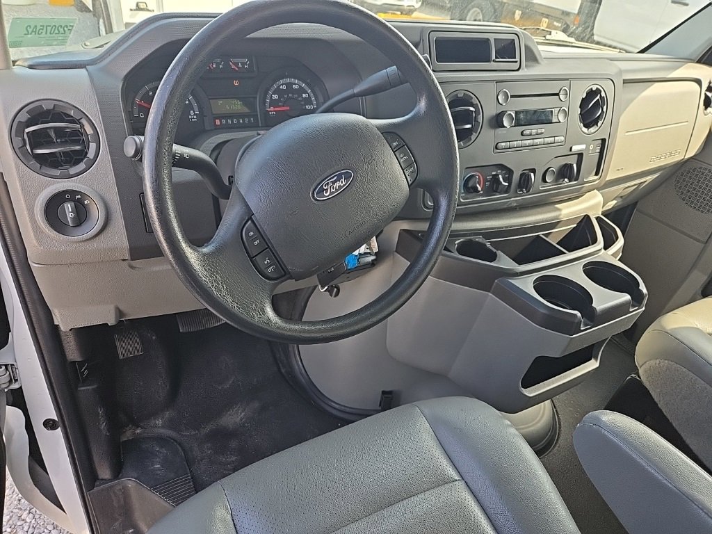 2019 Ford E-350 Base photo 2
