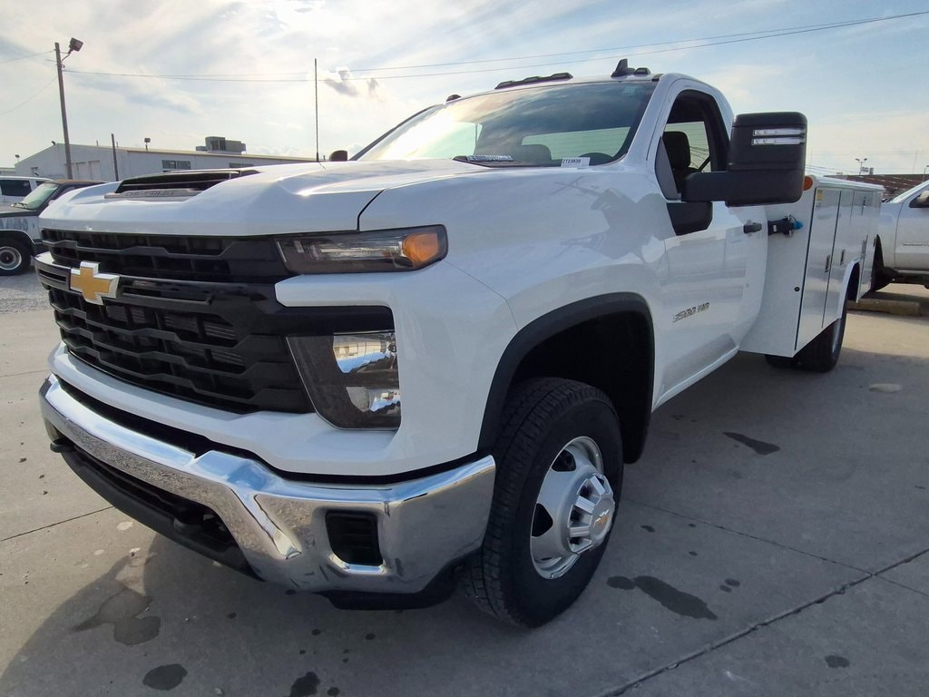 New 2025 Chevrolet Silverado 3500 HD Chassis Cab Work Truck Truck