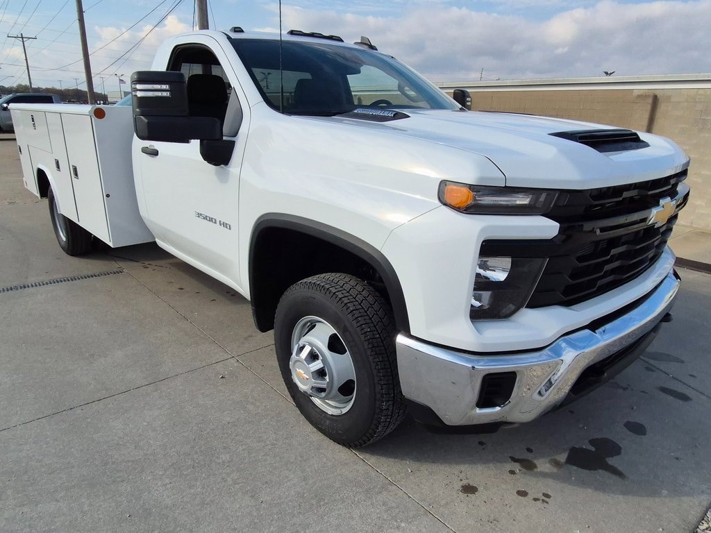New 2025 Chevrolet Silverado 3500 HD Chassis Cab Work Truck Truck