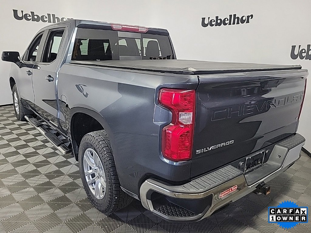 2019 Chevrolet Silverado 1500 LT photo 2
