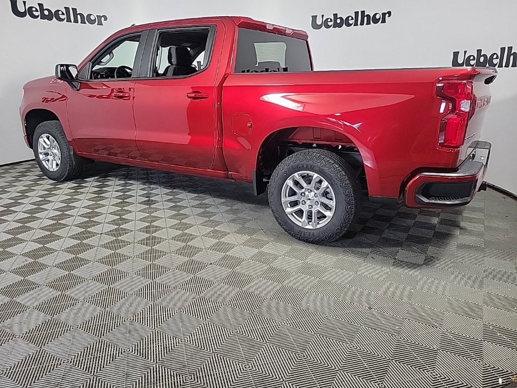 2026 Chevrolet Silverado 1500 RST photo 4