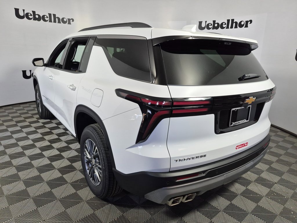 2026 Chevrolet Traverse photo 4