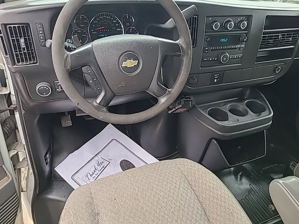 2012 Chevrolet Express Cutaway 3500 Work Van photo 2
