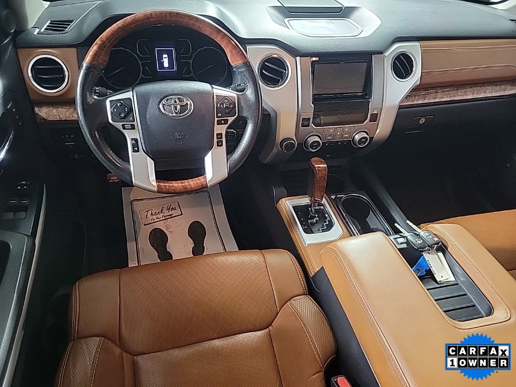 2018 Toyota Tundra SR5 photo 2