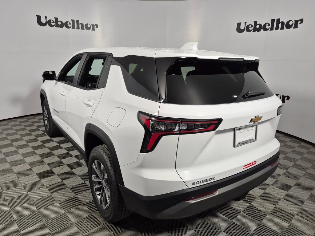 2026 Chevrolet Equinox LT photo 4