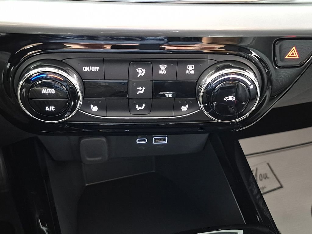 2026 Chevrolet Trax LT - Photo 18