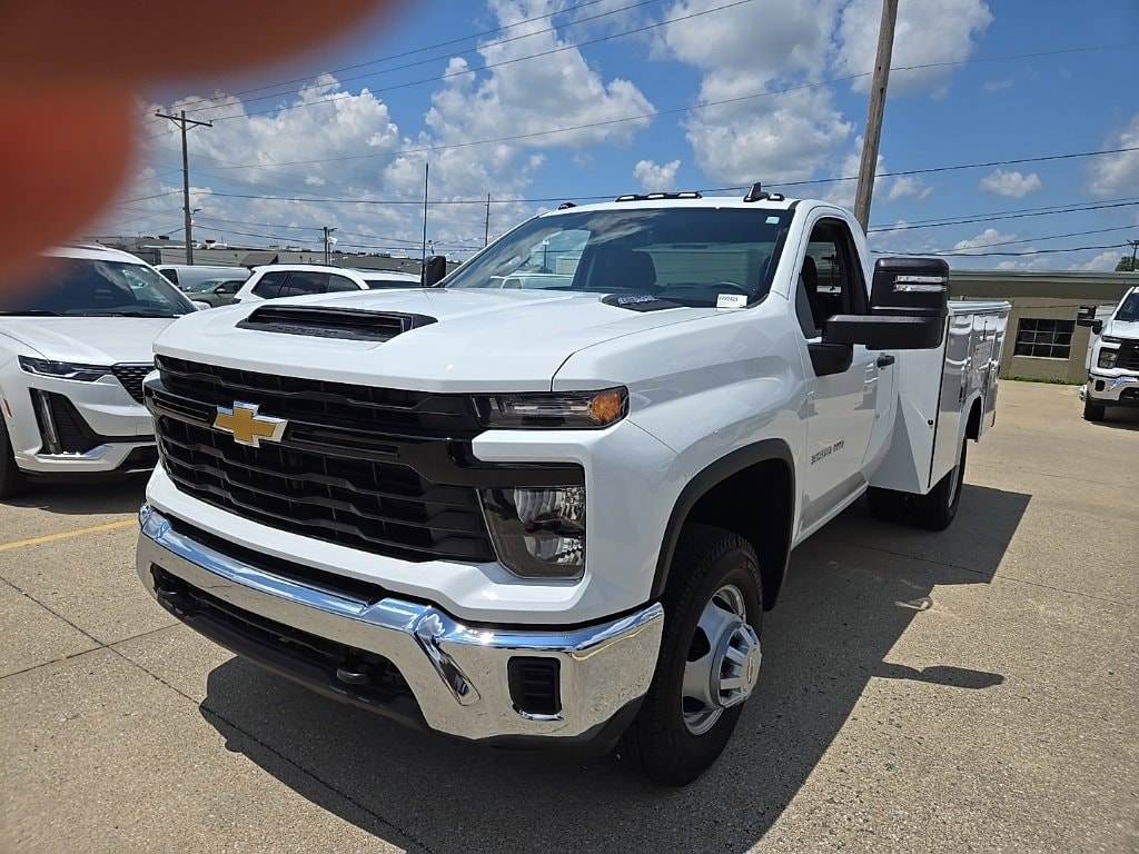 New 2025 Chevrolet Silverado 3500 HD Chassis Cab Work Truck Truck