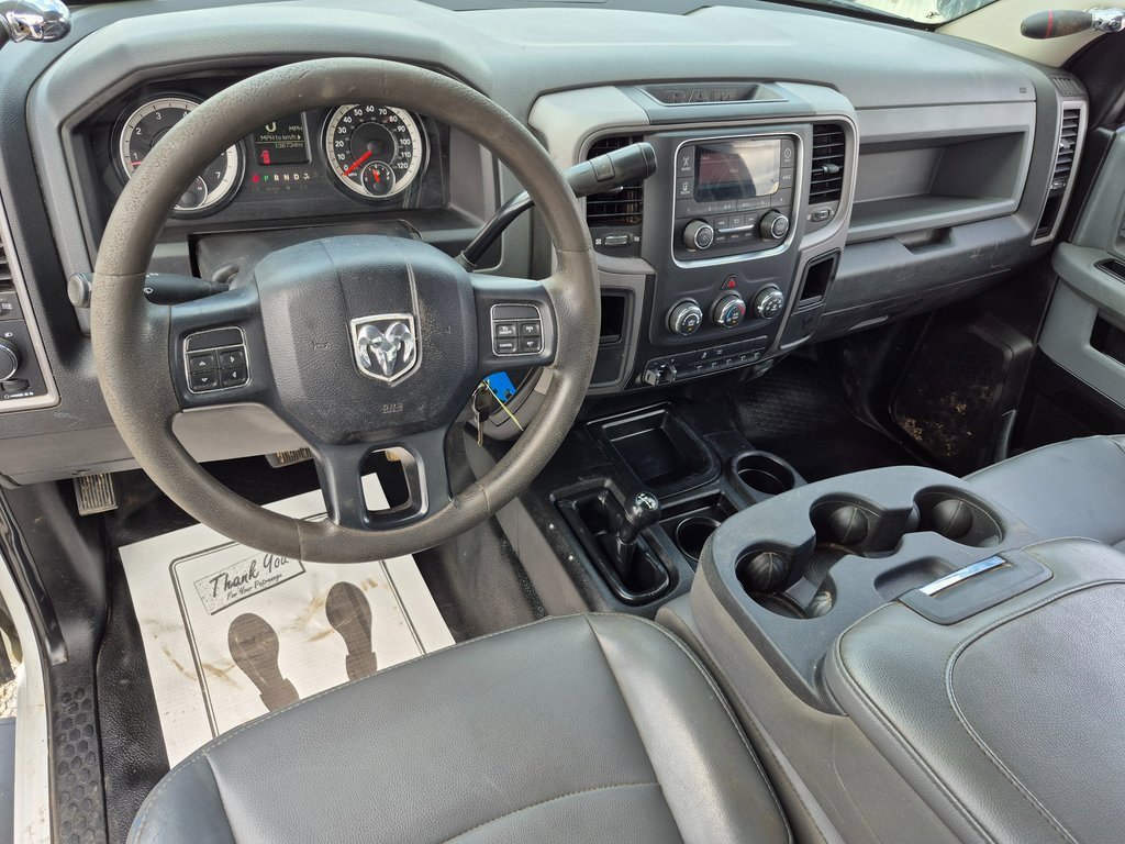 2018 Ram 3500 Tradesman SLT photo 2