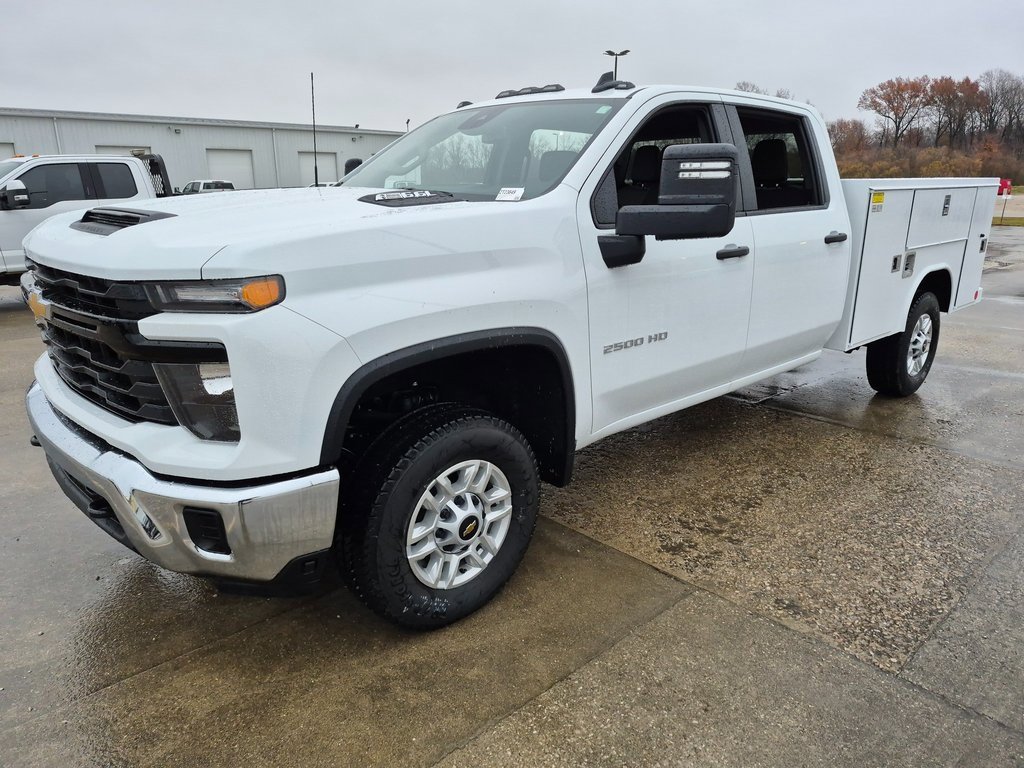 2026 Chevrolet Silverado 2500HD photo 3
