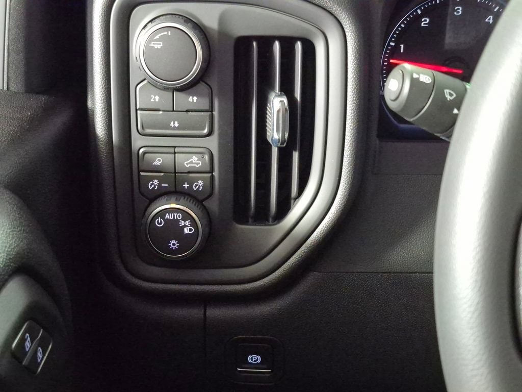 2026 Chevrolet Silverado 2500 HD Custom - Photo 16