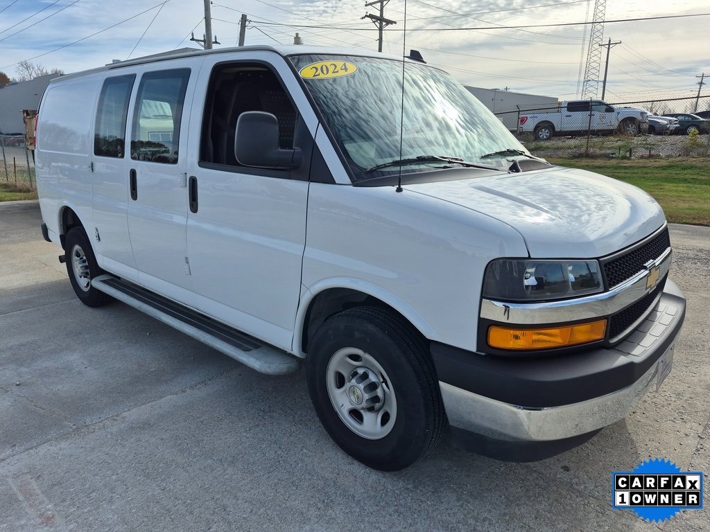 2024 Chevrolet Express Cargo Work Van's photo