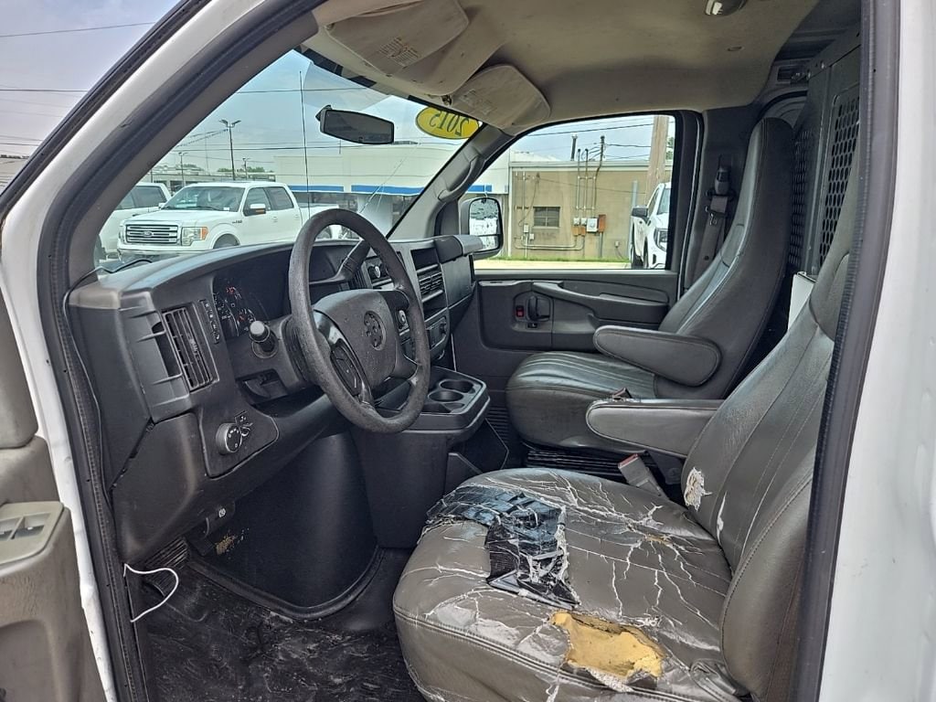 2015 Chevrolet Express Cargo Work Van - Photo 15