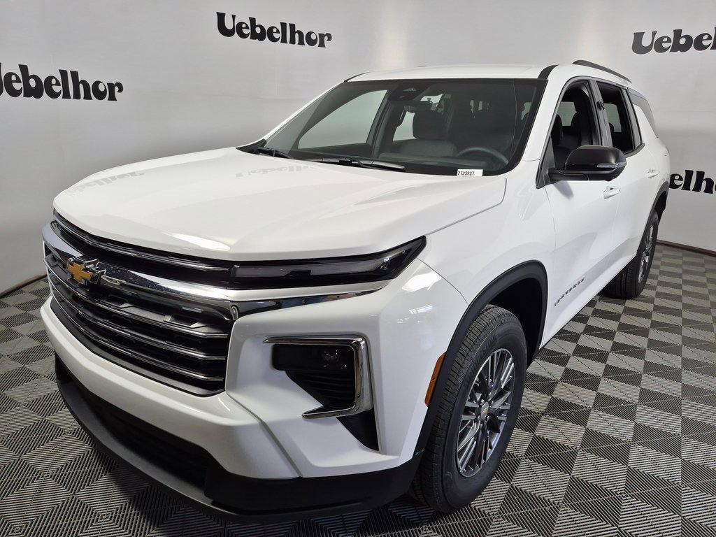 2026 Chevrolet Traverse photo 3