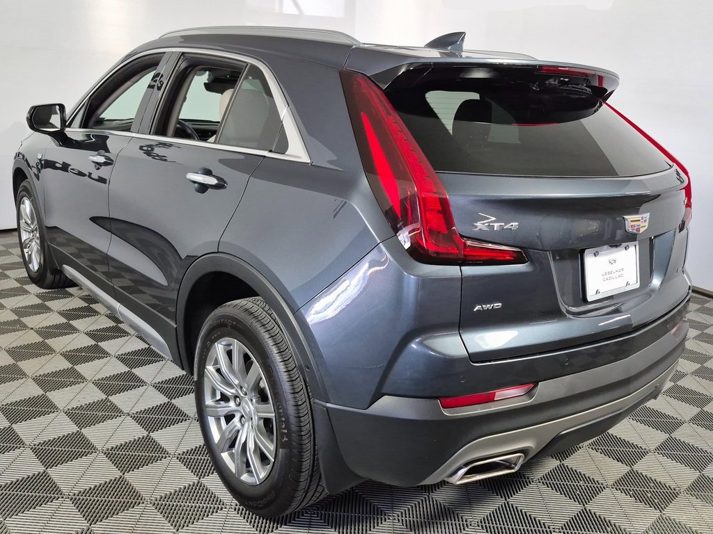 2021 Cadillac XT4 Premium Luxury photo 3
