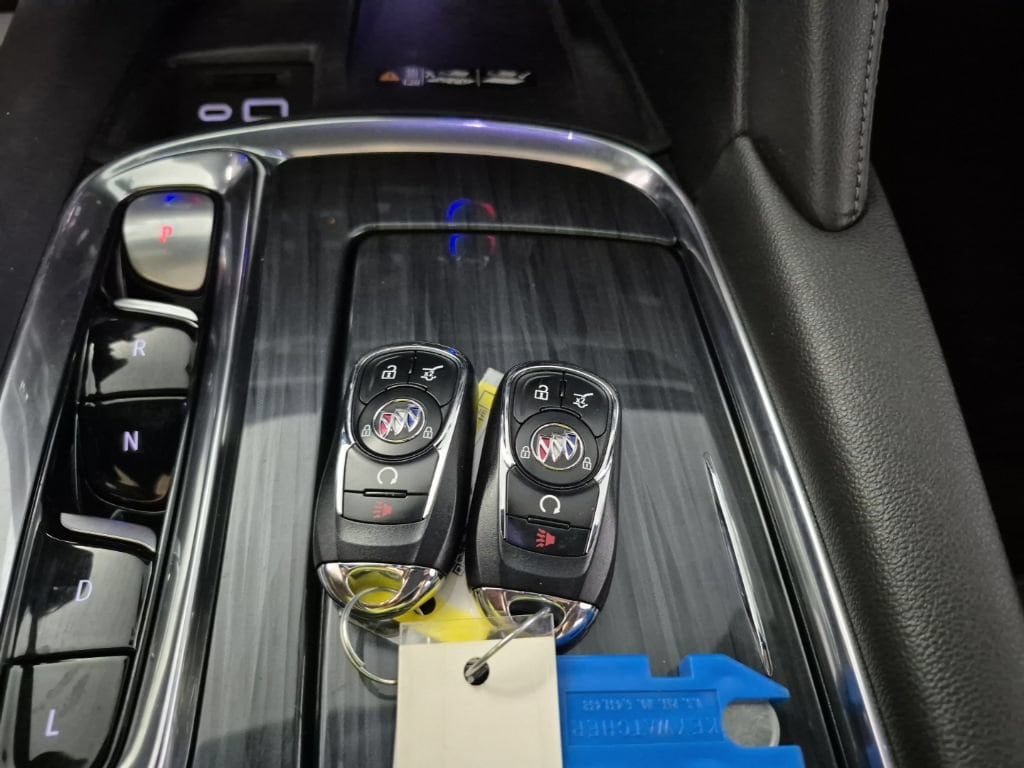 2023 Buick Enclave Essence - Photo 18